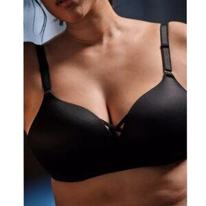 Torrid Black Wireless Bra Dream Push-Up Plus Size New Tags Smoothing Plunge 44B
